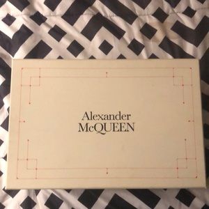 Alexander McQueens Luxury sneakers